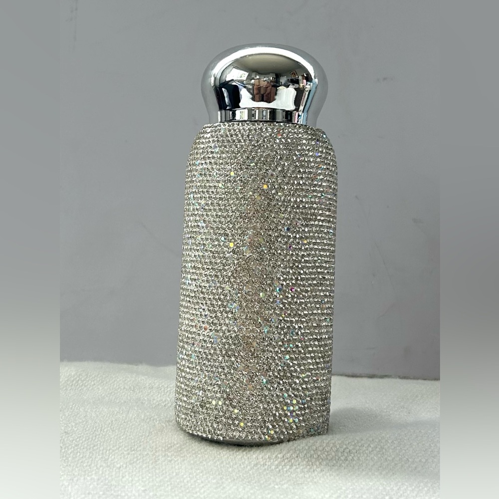 Adorable Hello Kitty Rhinestone Mini Water Bottle - Picture 2 of 2